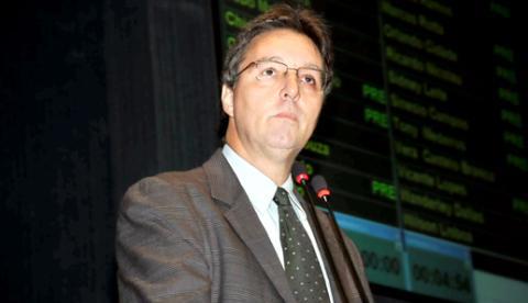 Em Manaus, deputado da oposição chama manifestantes de fascistas